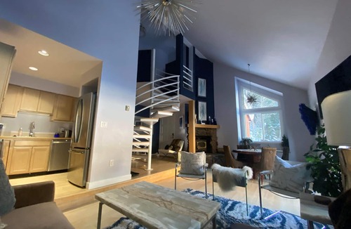 Intermountain House | Vintage Vail Chalet - Vail - Perfect for 4 Guests!