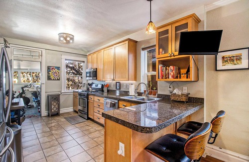 Congress Park Apartment | Visit Family in Denver, Walkable Stay, Near Red Rocks Shuttle
