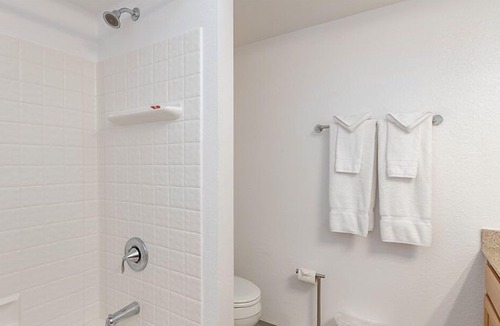 Baristo Resort | Vista Mirage Resort,Palm Springs w/. BBQ & Pool-2 BR suite in Palm Springs