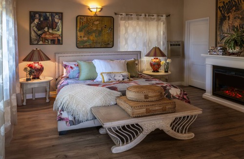 Solvang House | "Voted The Most Spectacular Views In The Valley" The Carriage House