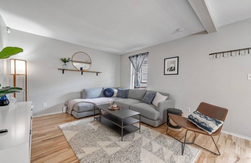 Newlands Apartment | Walk Downtown and to Hiking! Spacious 1 bedroom