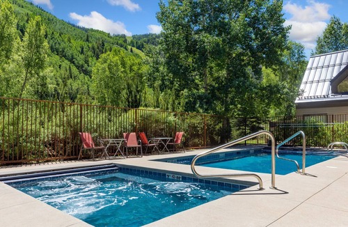 Telluride Condo | Walk to All! Riverside Balcony with Ski Mountain Views and pool + hot tub