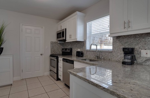 Santa Barbara Estates House | ~ Walk to Beach & Dining! ~ Private House with Pool