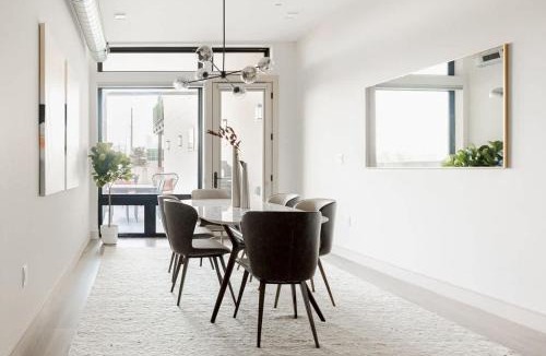Jefferson Park House | Walk to Gameday - Jefferson Park Condo - Tesoro