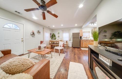 Geneva-on-the-Lake House | Walk to GOTL Strip! Family Cottage w/Laundry