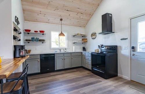 Huron House | Walk to Lake Erie Renovated 2BR Huron Home Near Cedar Point & Kalahari