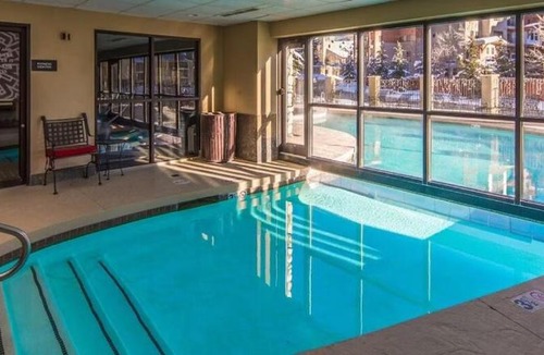 Mount Crested Butte Apartment | Walk to Lifts, Pet Friendly, Hot Tub, Bus to Town