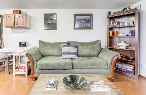 Carbondale House | Walk to Main St: Carbondale Apt w/Shared Patio