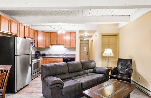 Peak 9 Condo | Walk To Peak 9 Base + Main St; Hot Tubs & Pool