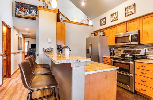 Four O'Clock Apartment | Walk to Shuttle, Lift & Main St! Breck Ski Base