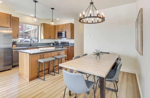 Silvercreek House | Walk to Ski Lift: Granby Ranch Family Retreat!
