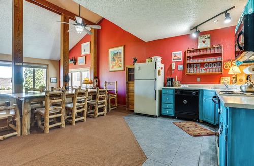 Silvercreek Apartment | Walk to Ski Lift & Hiking: Granby Ranch Condo!
