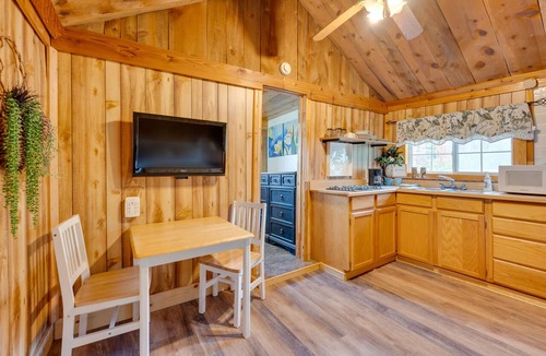 Allenspark Apartment | 'Wapiti' Allenspark Cabin Near Rocky Mountains!