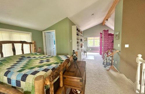 Indian Mountain House | Warm Mountain Escape Secluded Peaceful Hot Tub