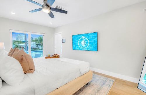 Bermuda Riviera House | Waterfront Heated Pool Beach Proximity Bermuda Key Residence
