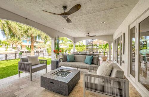 Seven Isles House | Waterfront Villa Walk to Beach Venice of America Coastal Extravagance Palm Key VlLLAS