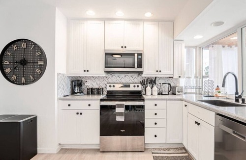Fort Lauderdale Villa | Waterfront w/Beach Htd Pool Cinema Game-Room Spa