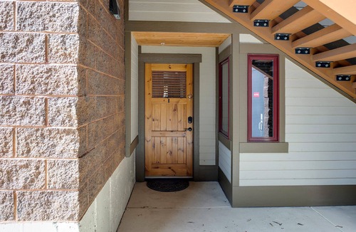 Downtown Steamboat Springs Condo | WATRI | Newly Listed | A/C | Downtown | Yampa River Views | Gas Grill | Pet Frie