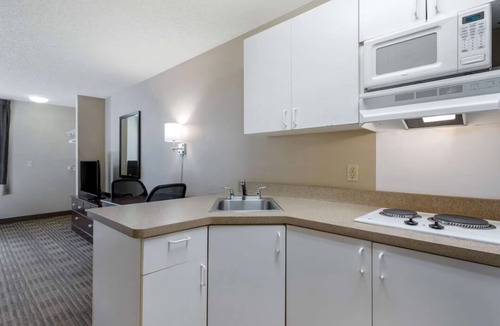 Warm Springs District Hotel | We are pet friendly and a short 11 minute drive form Levi stadium