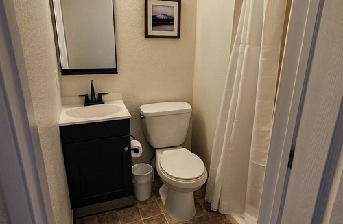 Grand Lake Hotel | Wedding-Approved Private Hotel in Downtown Grand Lake. Walk to Everything.
