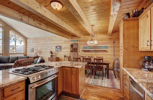 Breckenridge Cabin | Welcome to Lucky Us Cabin! Private + Close to Town