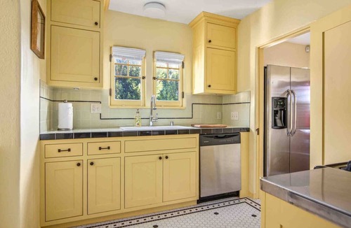 Beverly Grove House | Welcome to The Spanish Palace!