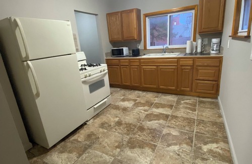 Ohio City House | Welcoming 3-bedroom house with AC in vibrant Cleveland
