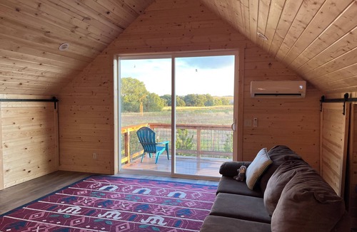 Lafayette House | Welcoming, Country Feel, 2-bedroom newly-remodeled house with AC in Lafayette