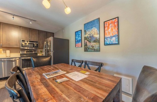 Mount Crested Butte Apartment | West Elk Warming House: Hot Tub, Dog Considered*