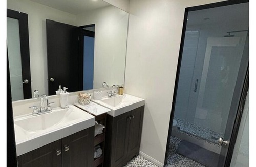 Tri-West Apartment | West Hollywood Chic Relaxing 2 Bedrooms on Melrose
