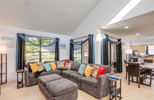 West Palm Beach House | West Palm Beach Lake House: Near Beaches!