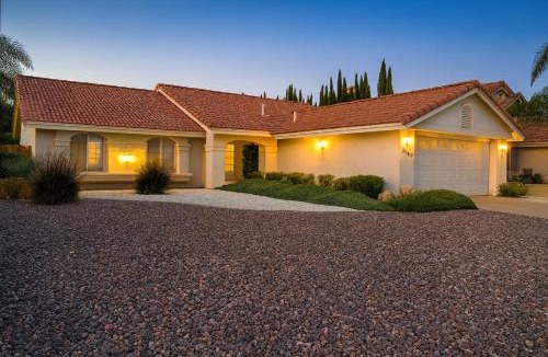 Hemet House | Western Horizon Home