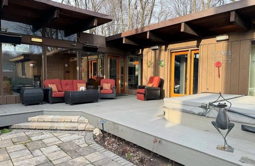 Westlake House | Westlake Oasis: Luxurious home with a private hot tub