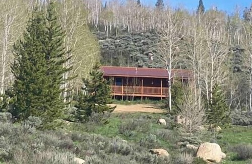 Walden House | Whistle Pig Retreat@22 West Cabins 18 miles from Walden, 80 miles from Steamboat