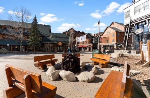 Keystone Apartment | Wild Irishman #1041B