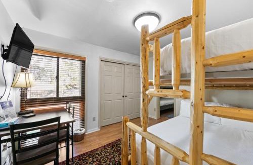 Keystone Apartment | Wild Irishman #1041B