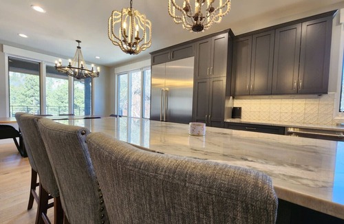 Estes Park House | Wildflower Retreat- Large Family Home! Close To The RMNP Less than a 4 Minute Drive! With Hot Tub!