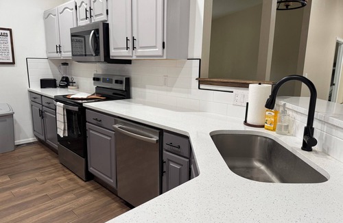 Colorado Springs House | WildPine 7-bedroom house nestled in the pines SLEEPS 20!