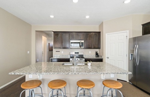 Windsor House | Windshire Retreat | Pool, Garage & Pet-Friendly