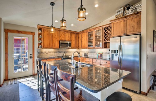 Fraser Condo | Winter Park Retreat: Mtn Views & Pool Access!