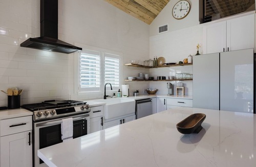 San Juan River Village House | Wolf Creek Riverside Chalet . We have AC!