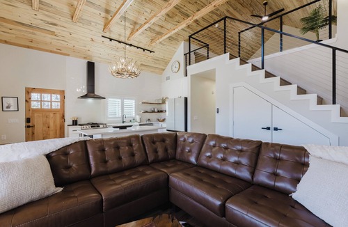 San Juan River Village House | Wolf Creek Riverside Chalet . We have AC!