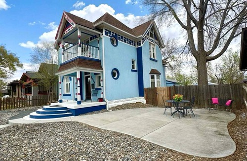 Jefferson Park House | Wonderful 2-bedroom house in Denver perfect for your getaway