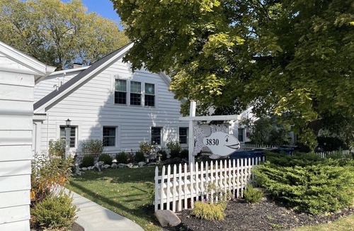 Vermilion House | WONDERFUL 3 BEDROOM LAKEFRONT HOME WITH GREAT NEIGHBORHOOD PARK