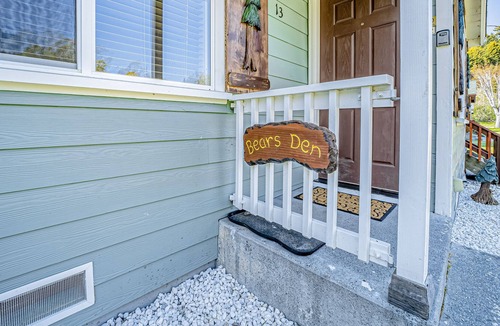 Orick Apartment | Wonderful getaway near the beach & hiking with kitchenette - wildlife sightings