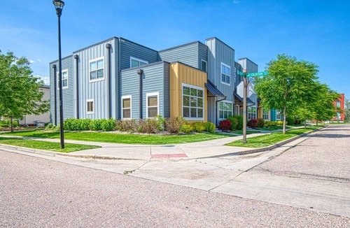 Old Town North House | Wonderful Three Bedroom Townhome in Old Town North