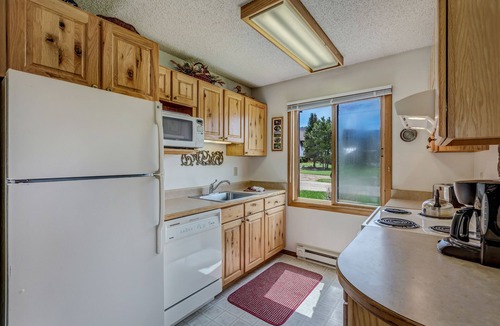 Clark Cabin | Wood Duck - Quiet retreat tucked away on the river