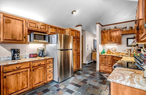 Carriage Hills Cabin | Wooden Rustic Cabin with Hot-Tub and Foosball Table in Estes Park, Colorado
