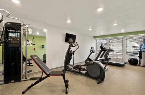 Fort Collins Hotel | WoodSpring Suites Fort Collins