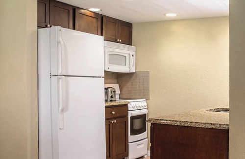 Survey Creek Condo | Wyndham Palm-Aire | 4BR Suite Pool & Resort Access